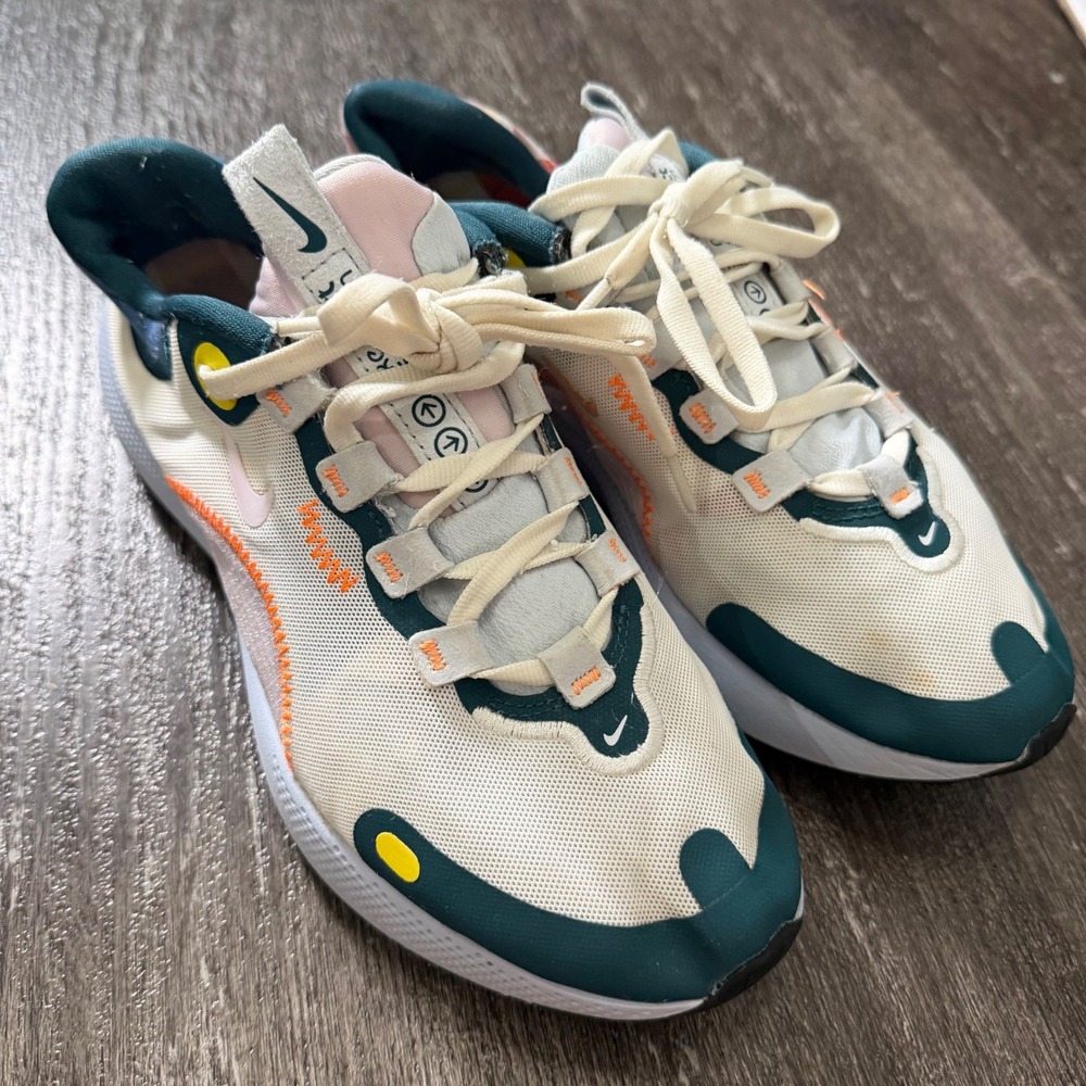 Nike React Escape Run Women 9 Sail Teal Pink Plaid DH2512-100 Running Shoes